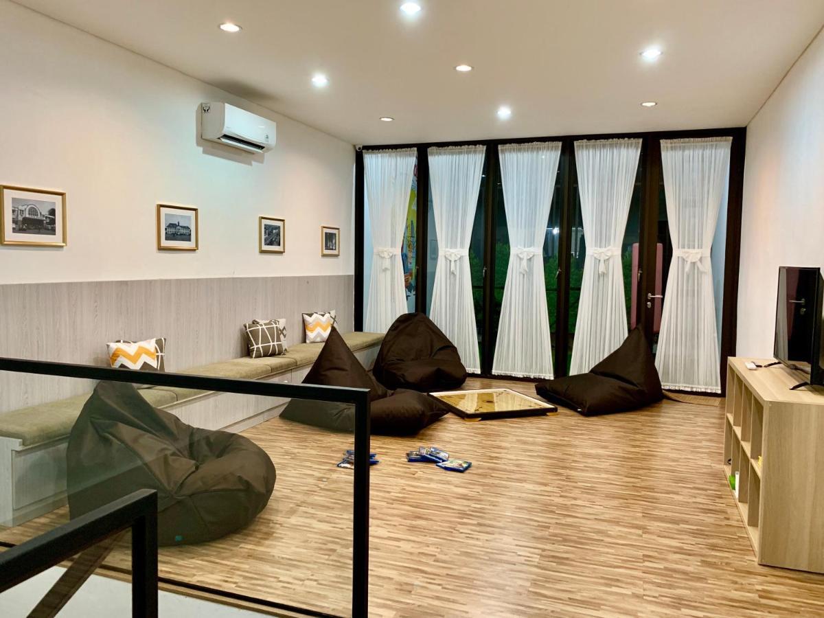 Stay Inn Hostel Джакарта Экстерьер фото