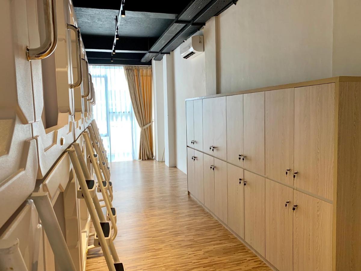 Stay Inn Hostel Джакарта Экстерьер фото